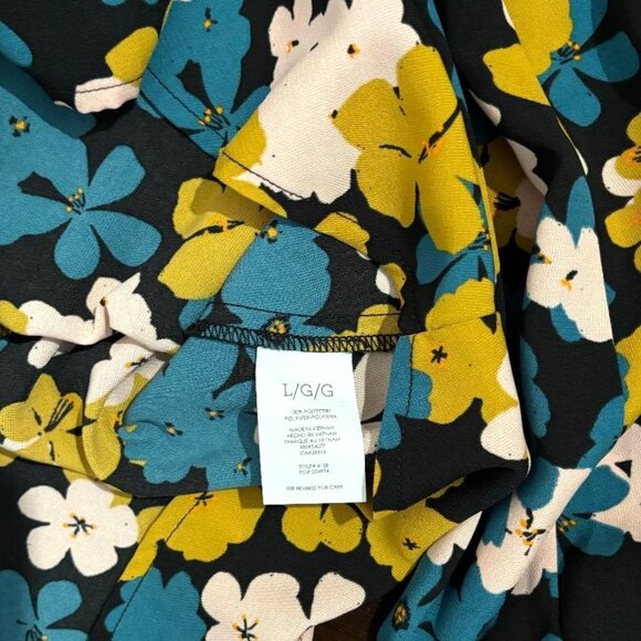 NWOT CAbi Favorite Blouse Top 4158 Slim Fit Bishop Sleeves SZ Large - Picture 13 of 14